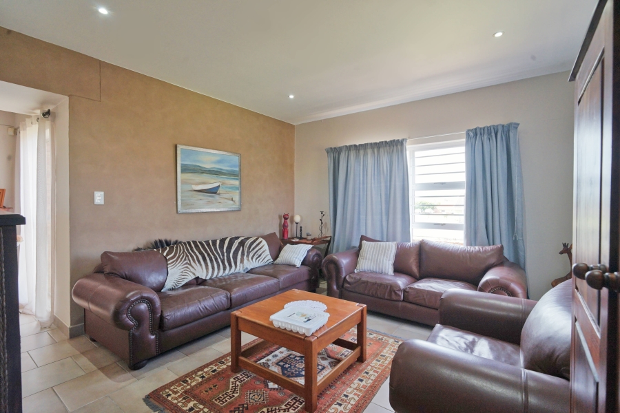 4 Bedroom Property for Sale in Kidds Beach Eastern Cape